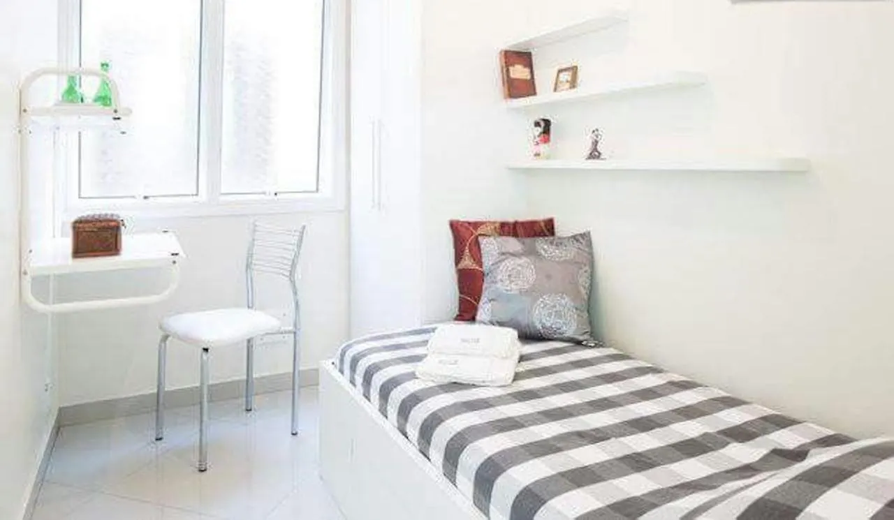 Suites E Quartos Na Avenida Carlos Gomes Порту-Алегри Проживание в семье